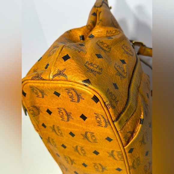 MCM VISETOS VINTAGE SHOULDER BAG COGNAC MEDIUM - Picture 6 of 15